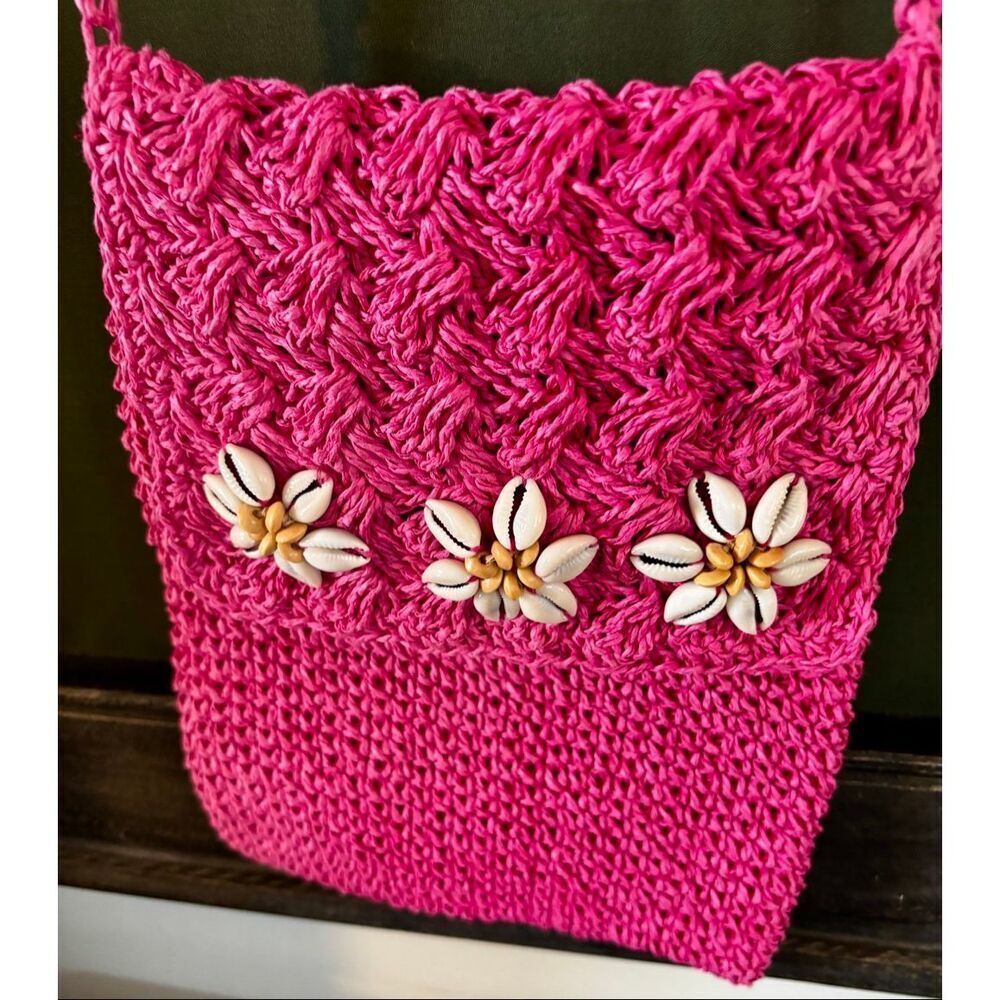Pink crochet crossbody bag vintage